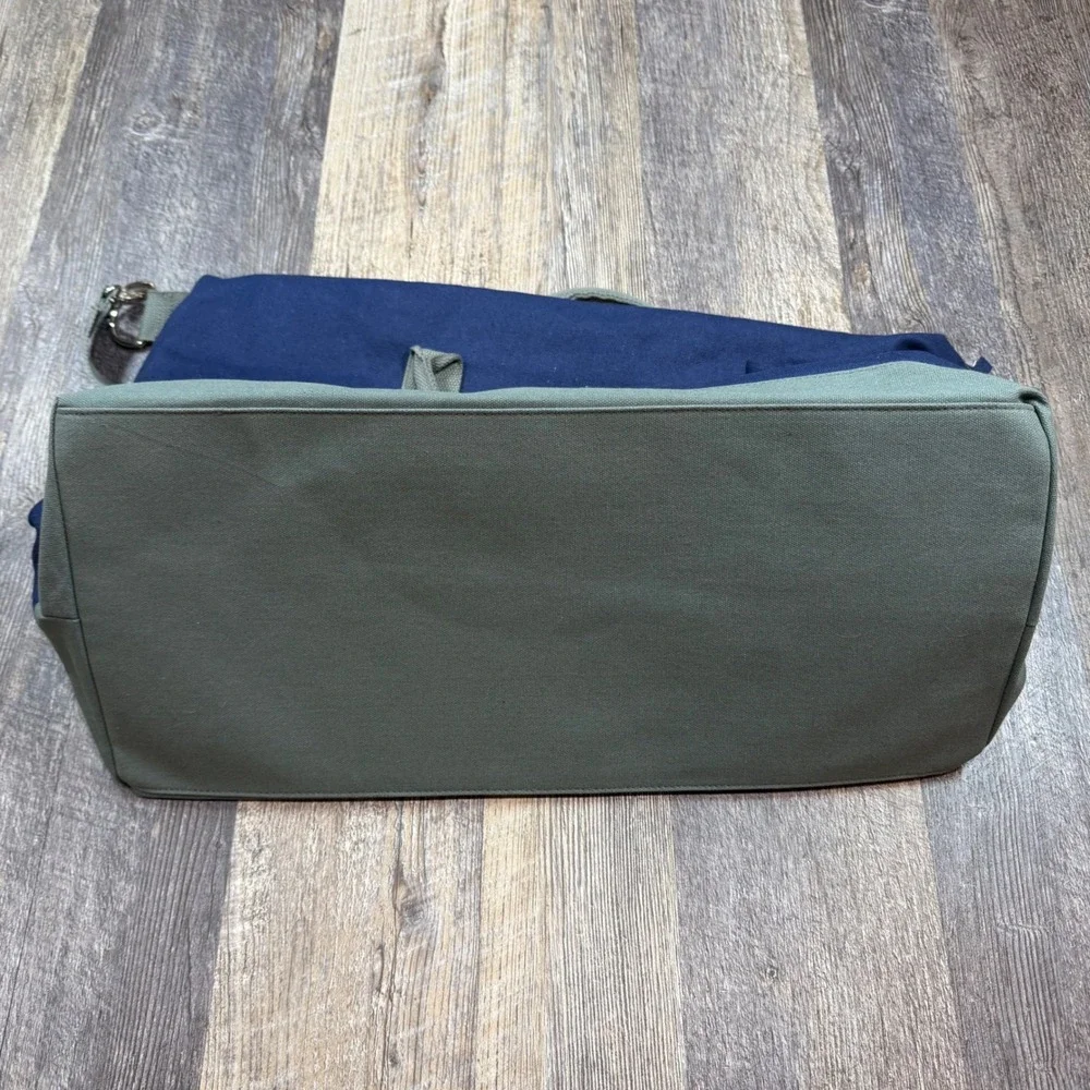 Tommy Bahama Navy Blue Canvas Duffel Bag Weekend Travel Carry On Soft Case